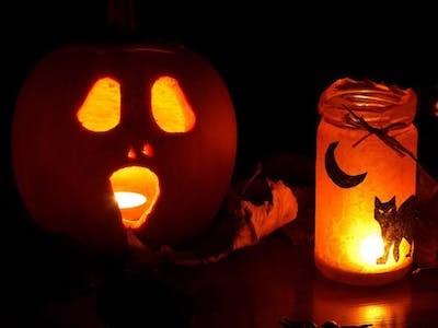 Spooky candy box